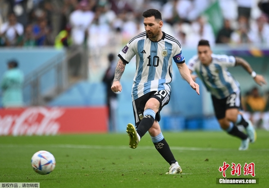 梅西首秀遭逆转 沙特爆冷卢赛尔球场狂欢