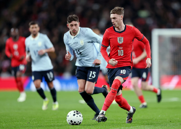 恩佐破门帕尔默建功 国家队球员闪耀国际赛场