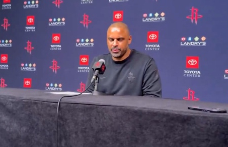 火箭主帅乌度卡谈季后赛前景：专注当下提升篮